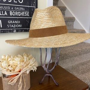 Straw hat with suede band